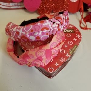 2 pcs Anthropologie Heart Headbands Valentine's Hair Assesorie red and pink New